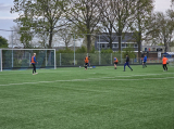 Training S.K.N.W.K. JO19-1 van donderdag 25 april 2024 (95/120)